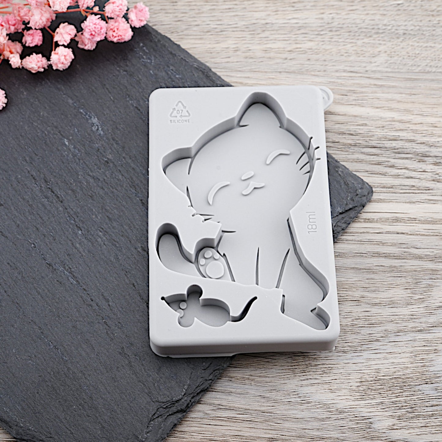 Silikon Gießform Eckenhocker Katze mit Maus / EC- Karten Format